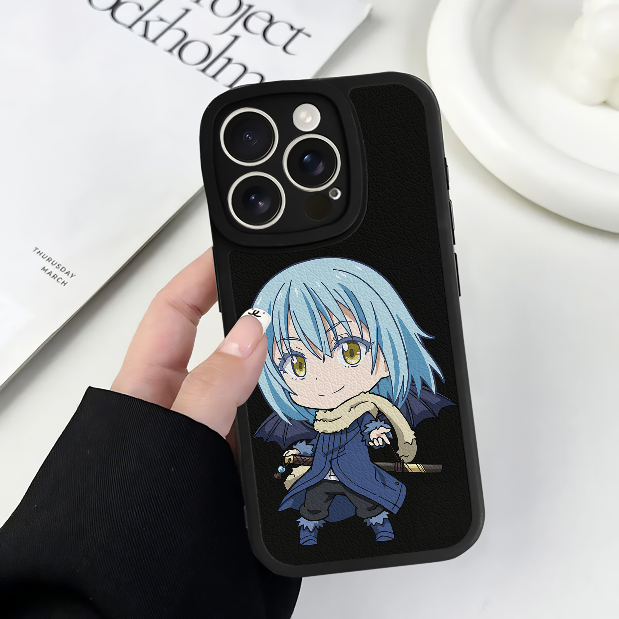 （画像用） 転スラ Regarding Reincarnated to Slime 【iPhone 16シリーズ対応】シリコンスマホケース（レザー調） 材質：シリコン